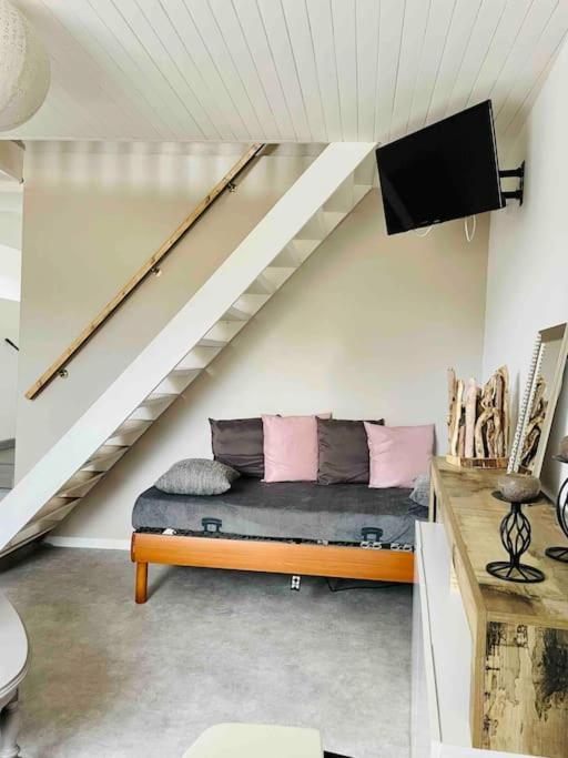 Agreable Maison De Village Avec Balcon Roiffieux Extérieur photo